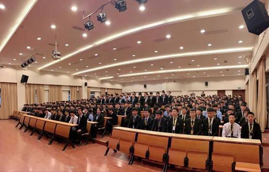 八维打造三大实力保证学生能够学有所成，学有所用，最终优质就业(中)