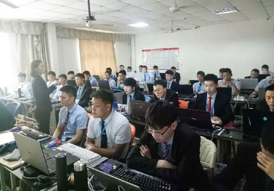 八维教育开启数字化时代教育新模式培养实战型网络运维领域人才