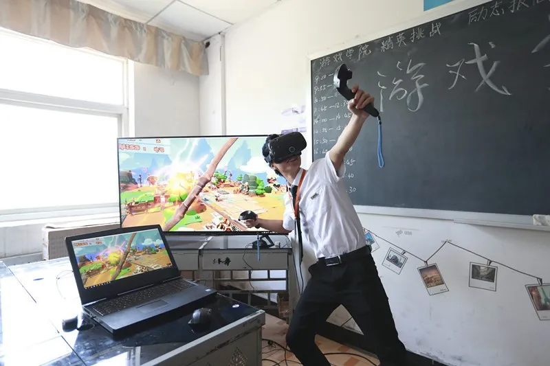 八维学校沉浸式游戏开发开发课程体验助你轻松成为游戏开发界的翘楚