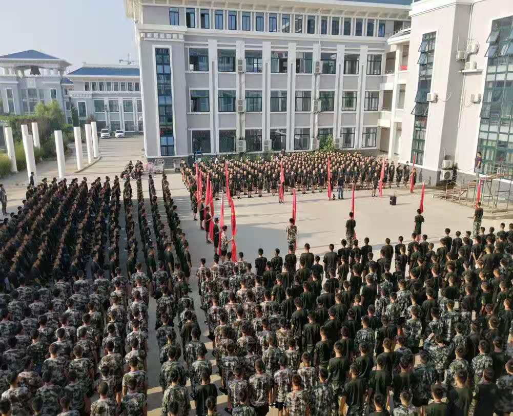 八维学校云计算专业引领技术实战新潮流锻造云端精英！