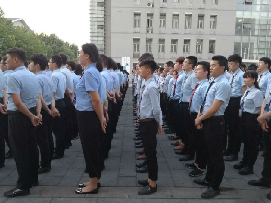 江苏宿迁八维教育职业学?？艟鸵悼焖偻ǖ来蛟熘俺【⒌蔫参蠢?/></p><p>　　2024年上半年，新质产业招聘需求在总量中的占比为21.8%，超过2成。新一代信息技术是新质产业吸纳就业的主力产业，占比达到66.4%，其中互联网相关行业是主体，未来随着技术的进步，预计互联网相关行业将提供更多的就业岗位。</p><p>　　江苏宿迁八维教育一直致力于学生高质量就业，擅长对于"复合型人才"的培养。先后开设十五大专业，在智联招聘发布的2024 年第三季度《中国企业招聘薪酬报告》所列"企业招聘薪酬TOP20"职业中，江苏宿迁八维教育所开设的专业占据6席；"企业招聘薪酬TOP10"职业中，八维所开设的专业超过半数，直指高质量就业目标。</p><p style=
