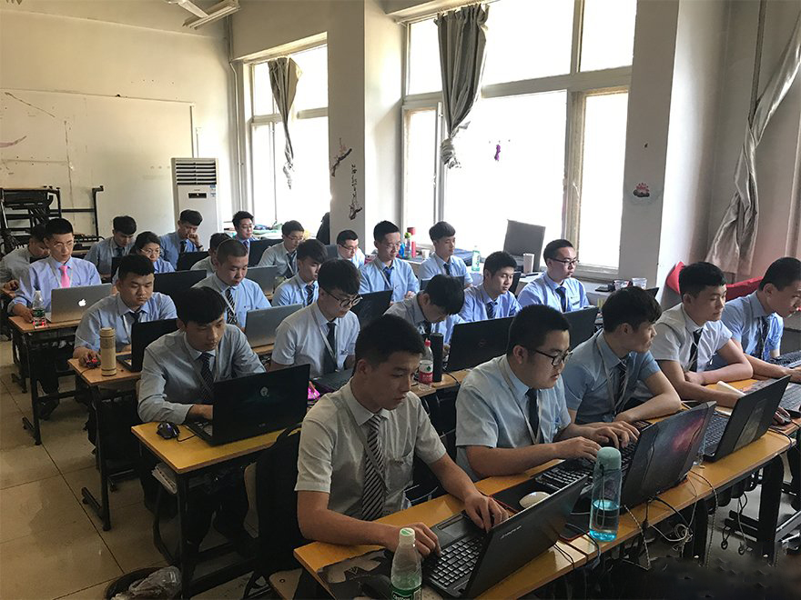 江苏宿迁八维教育职业学校解锁数字技术筑就数字领域人才培养的坚实基地
