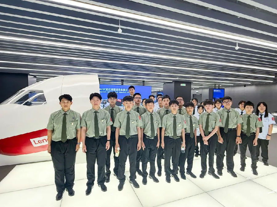 八维职业学校技能锤炼铸就高质量就业引领学子迈向高薪未来