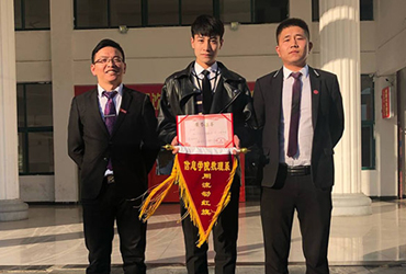 八维职业学校学子风采