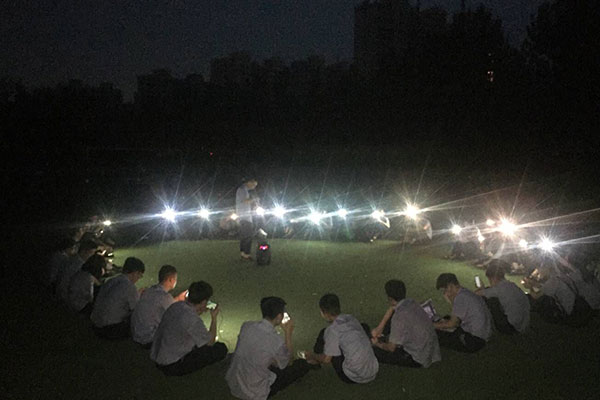 八维职业学校网络工程专业学子学习生活风采