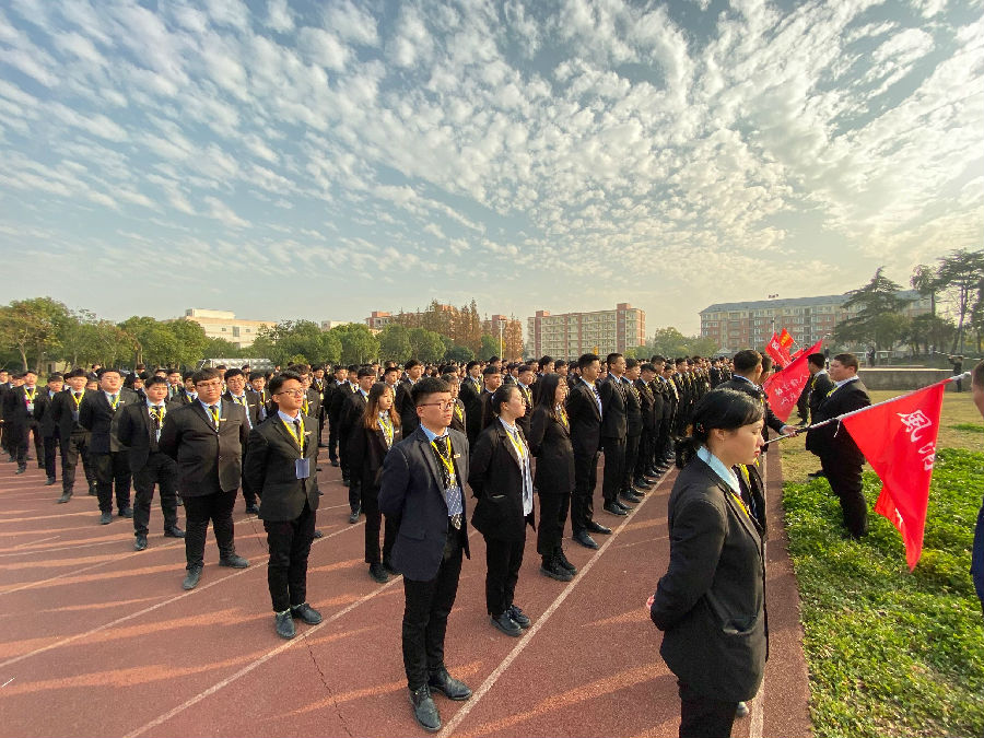 八维职业学校究竟能不能帮助我们逆袭就业市场？