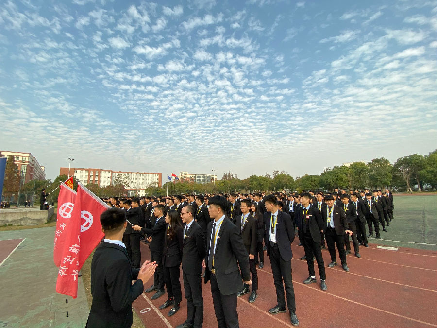 八维职业学校IT技术培训老师水平揭秘，究竟能带给我们什么？