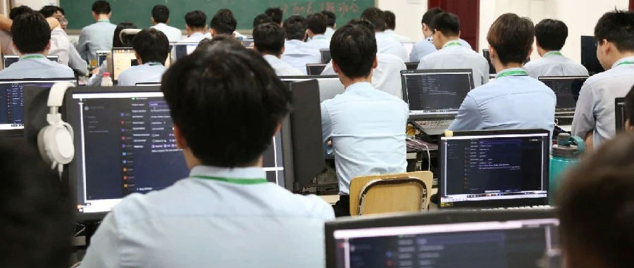 八维教育培养技能在手解锁科技未来！