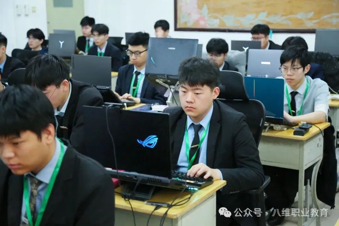 江苏宿迁八维学校人工智能：人工智能教育的创新领航者，引领智慧未来新篇章！