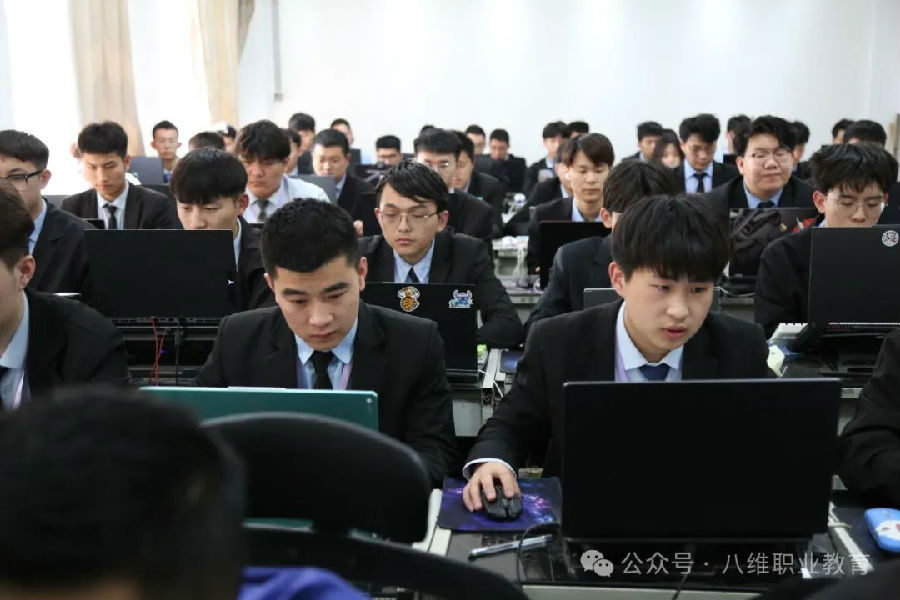 江苏宿迁八维学校：数字化技术的先锋与领航者，重塑教育未来的创新力量！