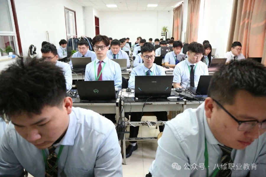江苏宿迁八维学校：领航网络安全工程师教育，筑梦数字未来！