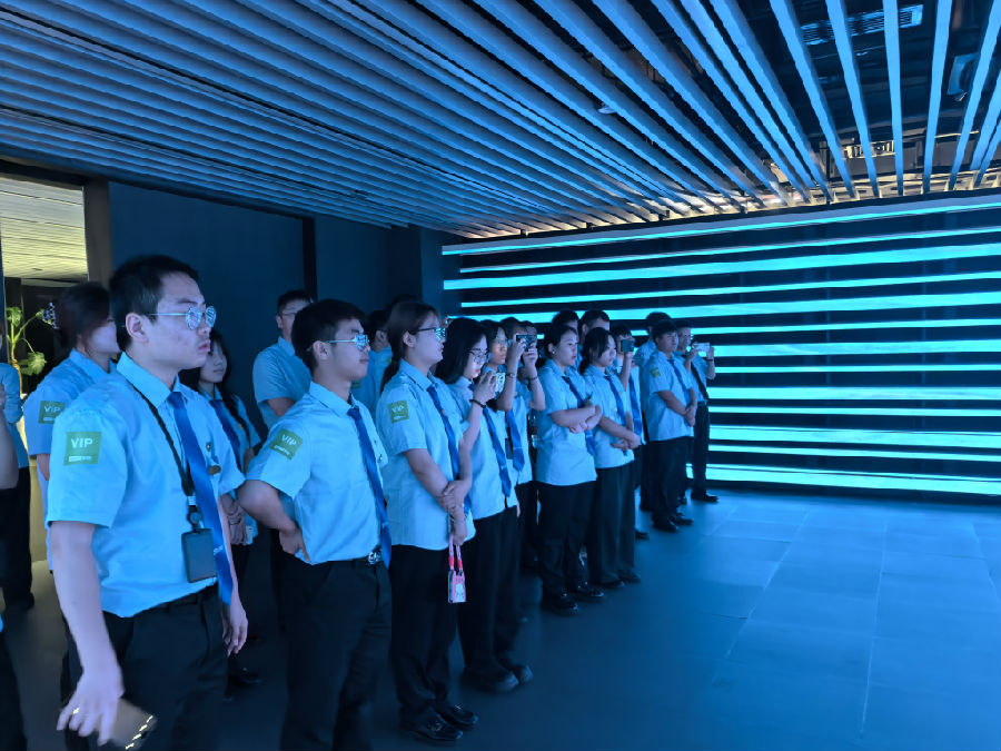 八维职业学校：奏响数字科技领域交响曲，打造数字技术人才星途计划！