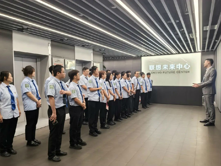 八维职业学校：引领未来科技新风尚，开启人工智能职梦新征程！