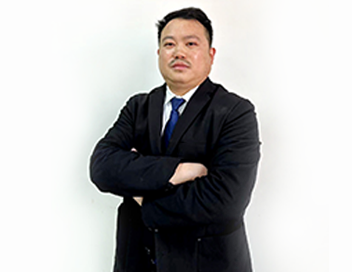 国际新媒体专业讲师秦老师